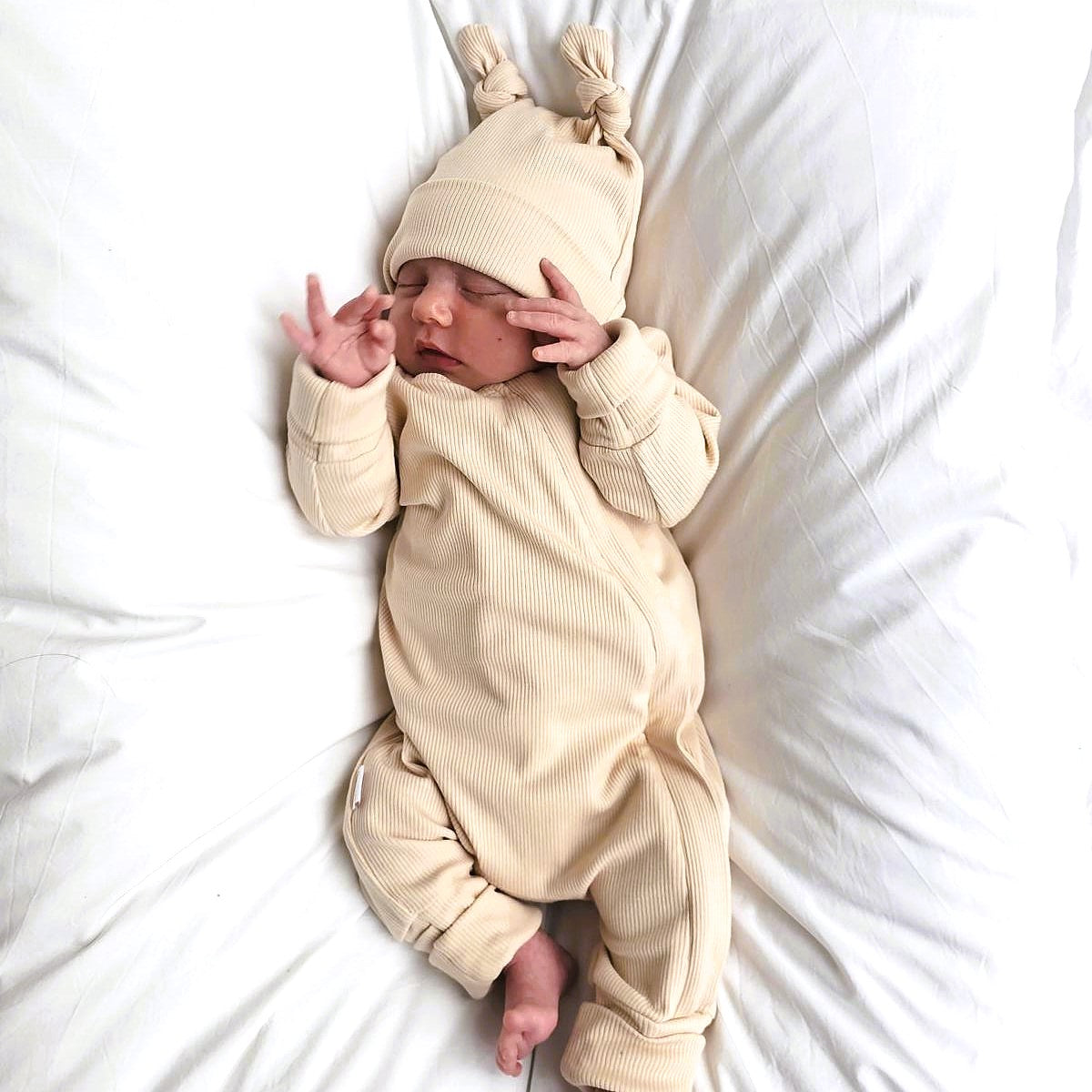 ROMPER & BEANIE & HAIRBAND SET OF 3 - BEIGE