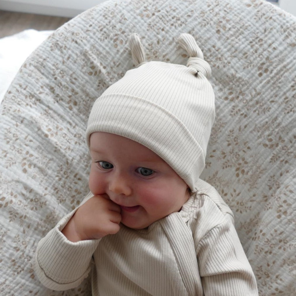 BEANIE HAT - LIGHT BEIGE