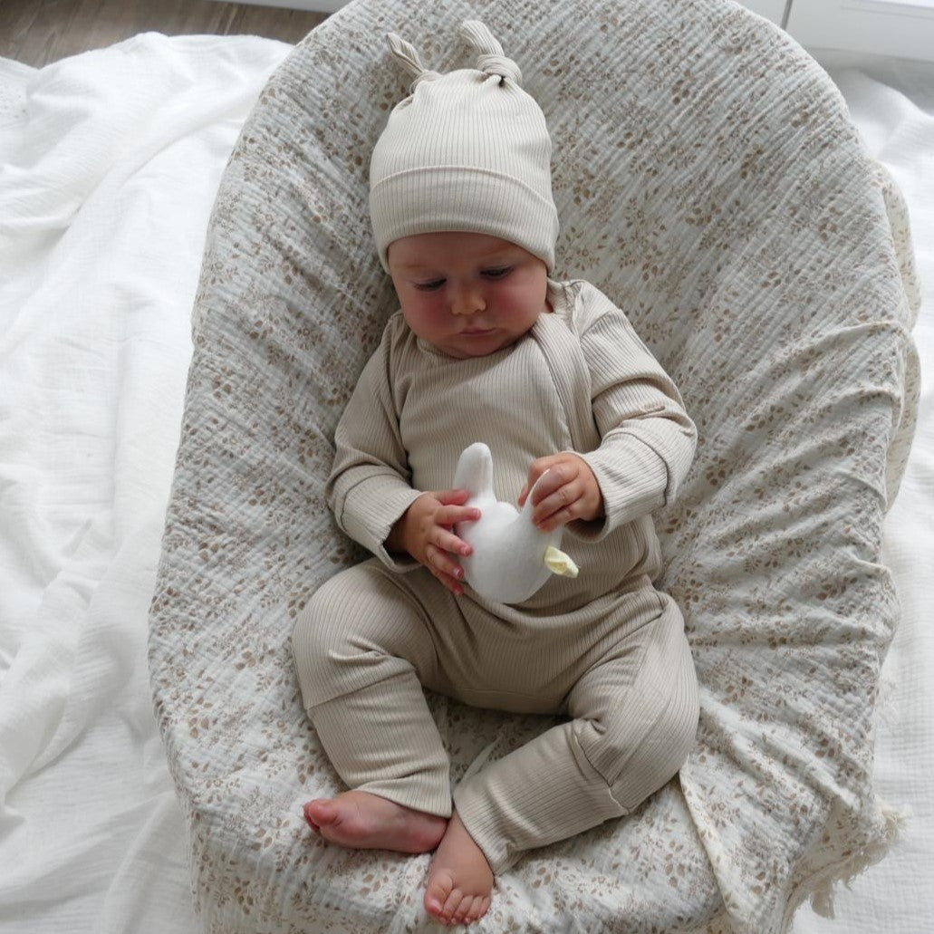 ROMPER & BEANIE SET - LIGHT BEIGE