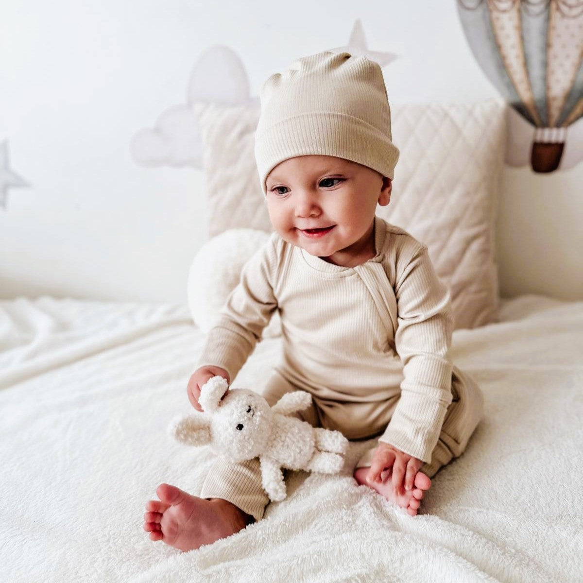 ROMPER & BEANIE SET - LIGHT BEIGE