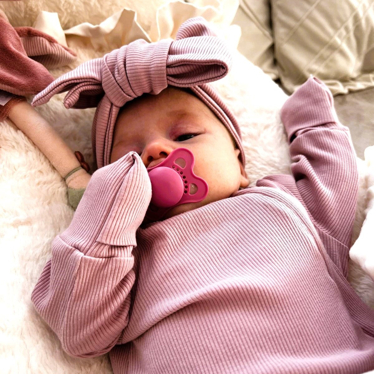 ROMPER & BEANIE & HAIRBAND SET OF 3 - PINK