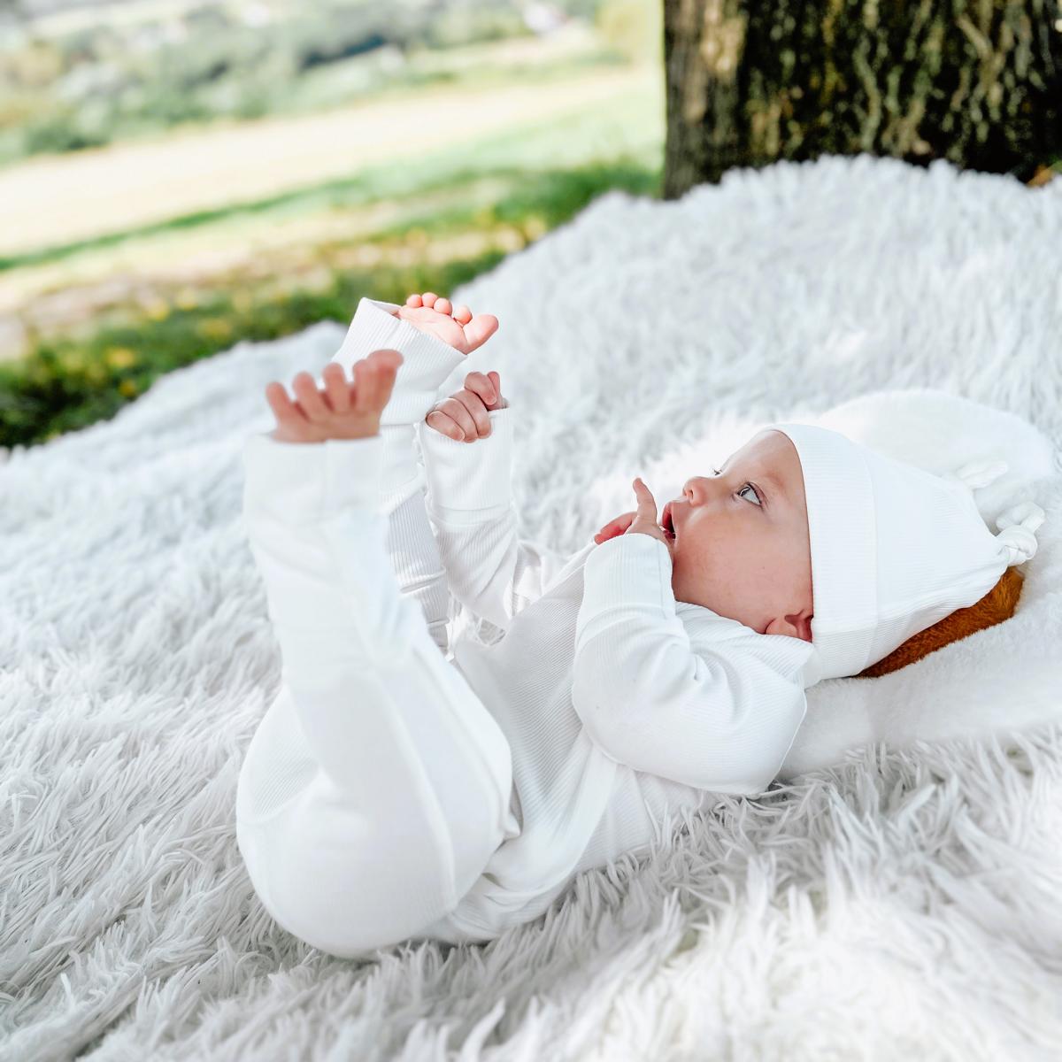 ROMPER & BEANIE & HAIRBAND SET OF 3 - WHITE