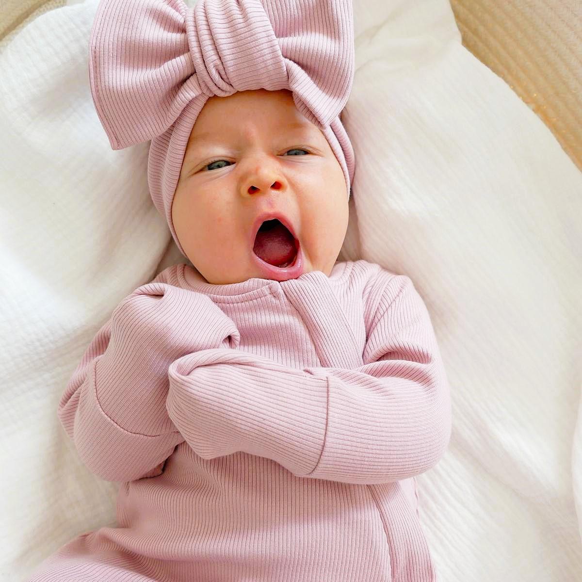 ROMPER & BEANIE & HAIRBAND SET OF 3 GIFT SET - PINK