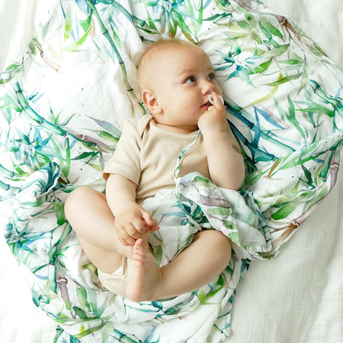 All-In-One SET (Romper, Beanie, Body & Musselintuch)