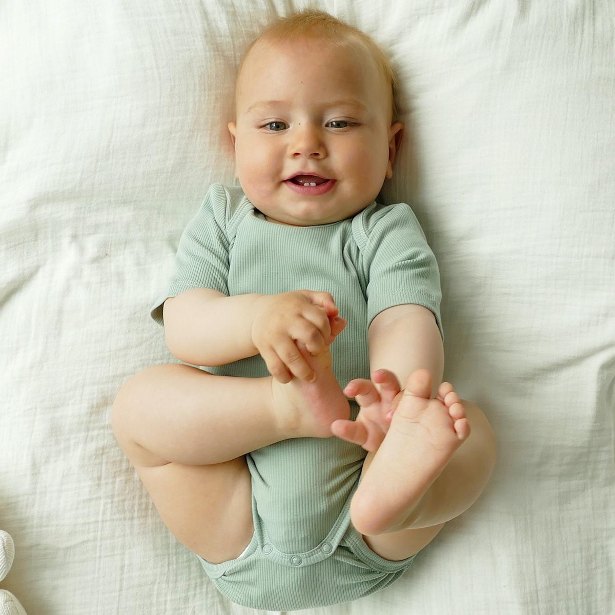 STARTER SET (Romper, Body, Musselintuch)