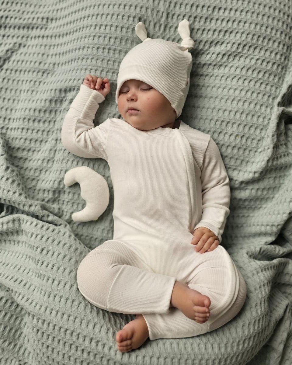 ROMPER & BEANIE SET - B-Ware (mit kleinem Nahtfehler, siehe Foto)