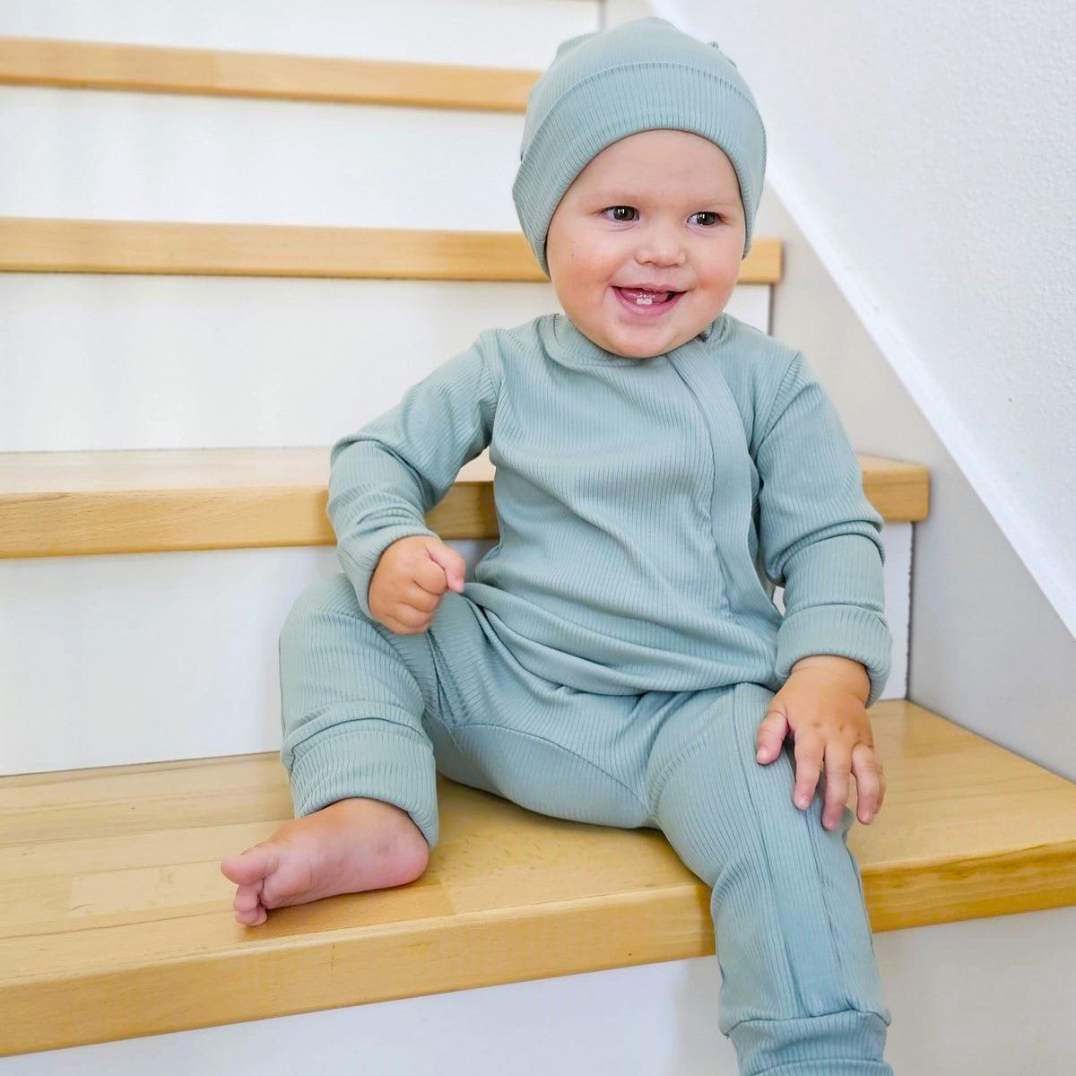 ROMPER &amp; BEANIE &amp; HAIRBAND 3-piece gift set - SAGE