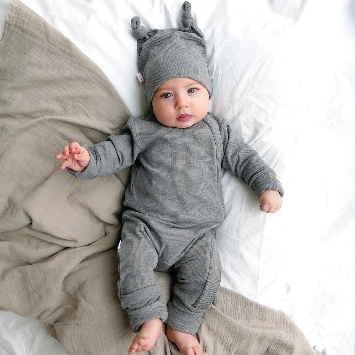 ROMPER &amp; BEANIE &amp; HAIRBAND SET OF 3 GIFT SET - GREY
