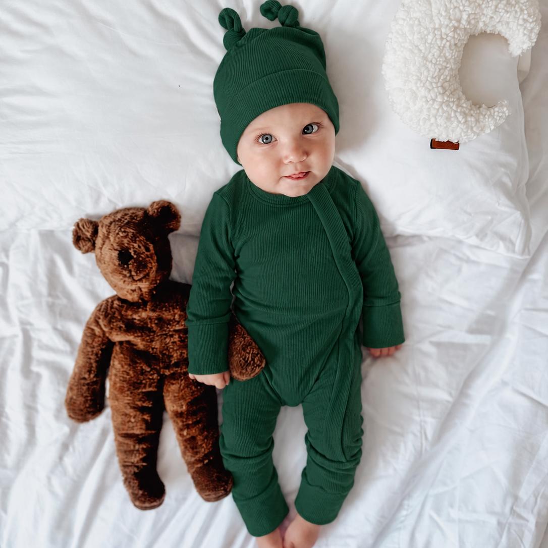 ROMPER I CZAPKA